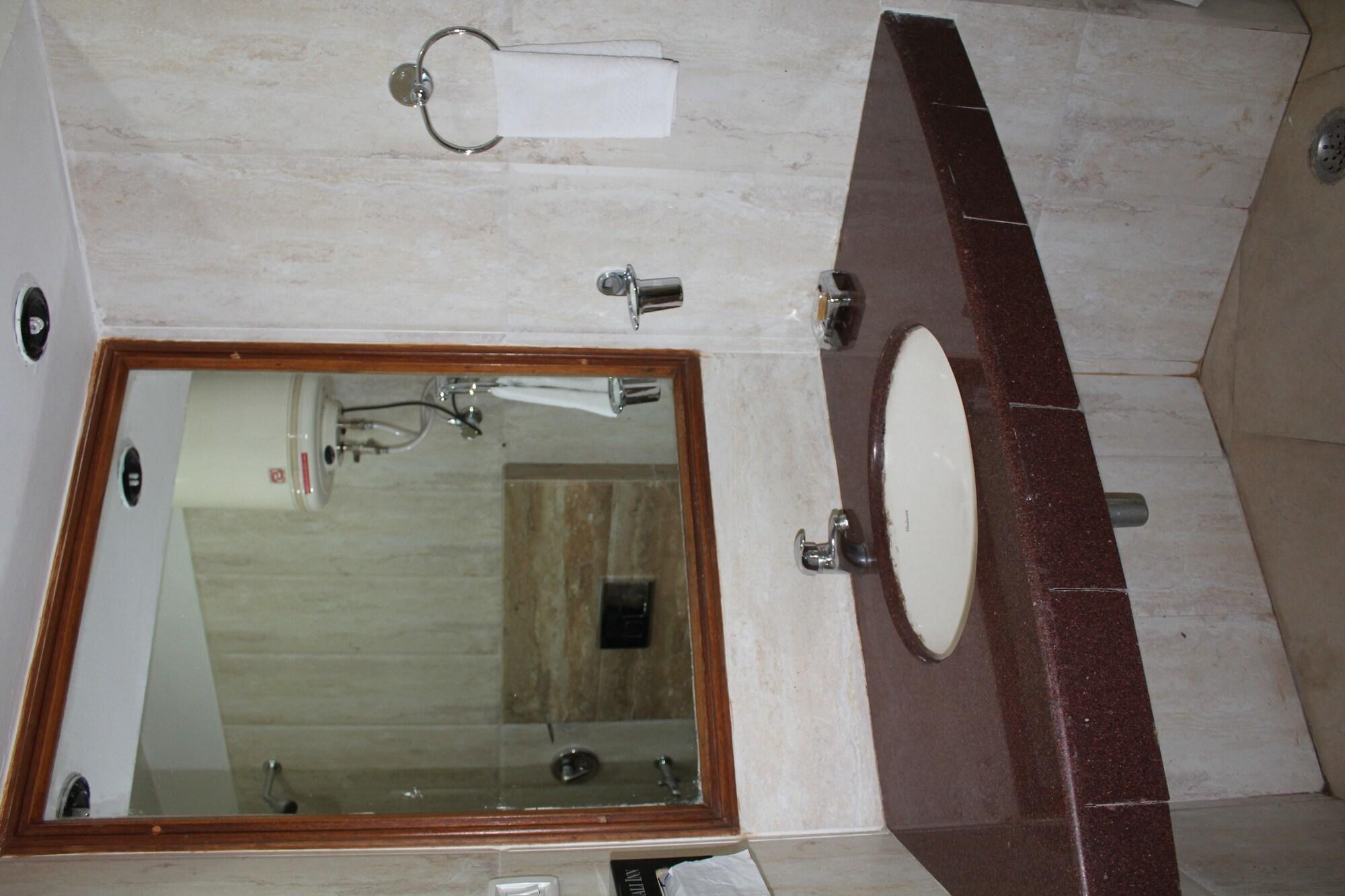 Bravia Hotel Manali Inn المظهر الخارجي الصورة
