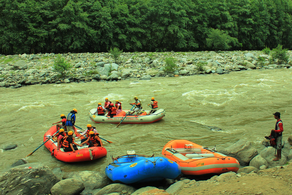 Bravia Hotel Manali Inn المظهر الخارجي الصورة